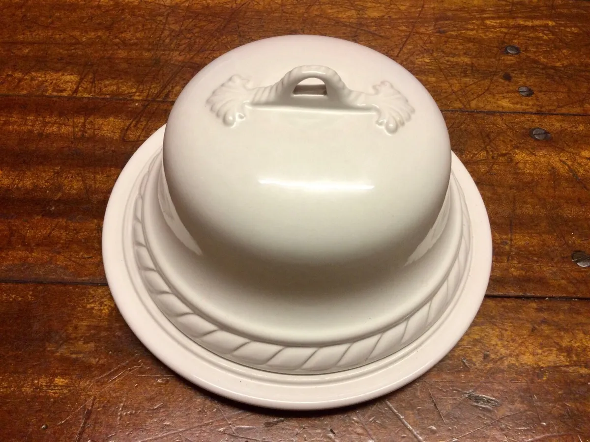 Large Ceramic Cheese Dish - Image 4