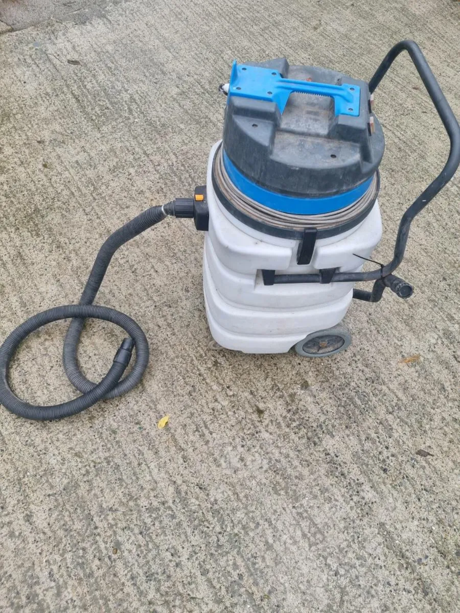 Wet dry vacuum - Image 4