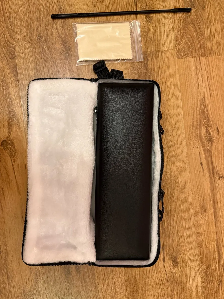 Silver flute - Image 2