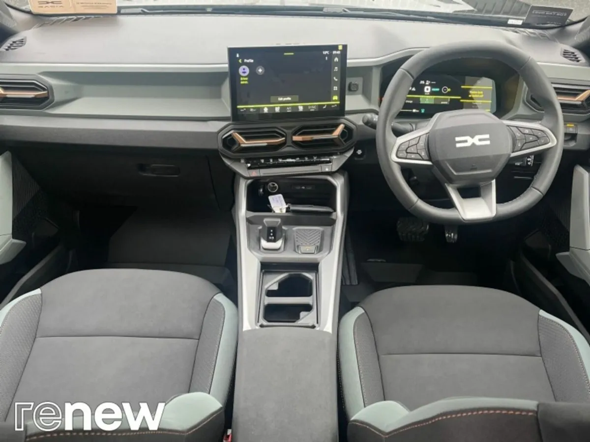 Dacia Bigster EXTREME HEV (HYBRID) 1.8 155 BHP AUT - Image 2