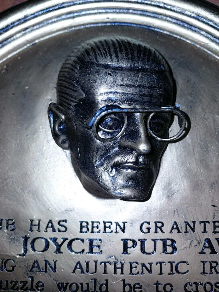 James Joyce Pub Award Plaque - Image 2