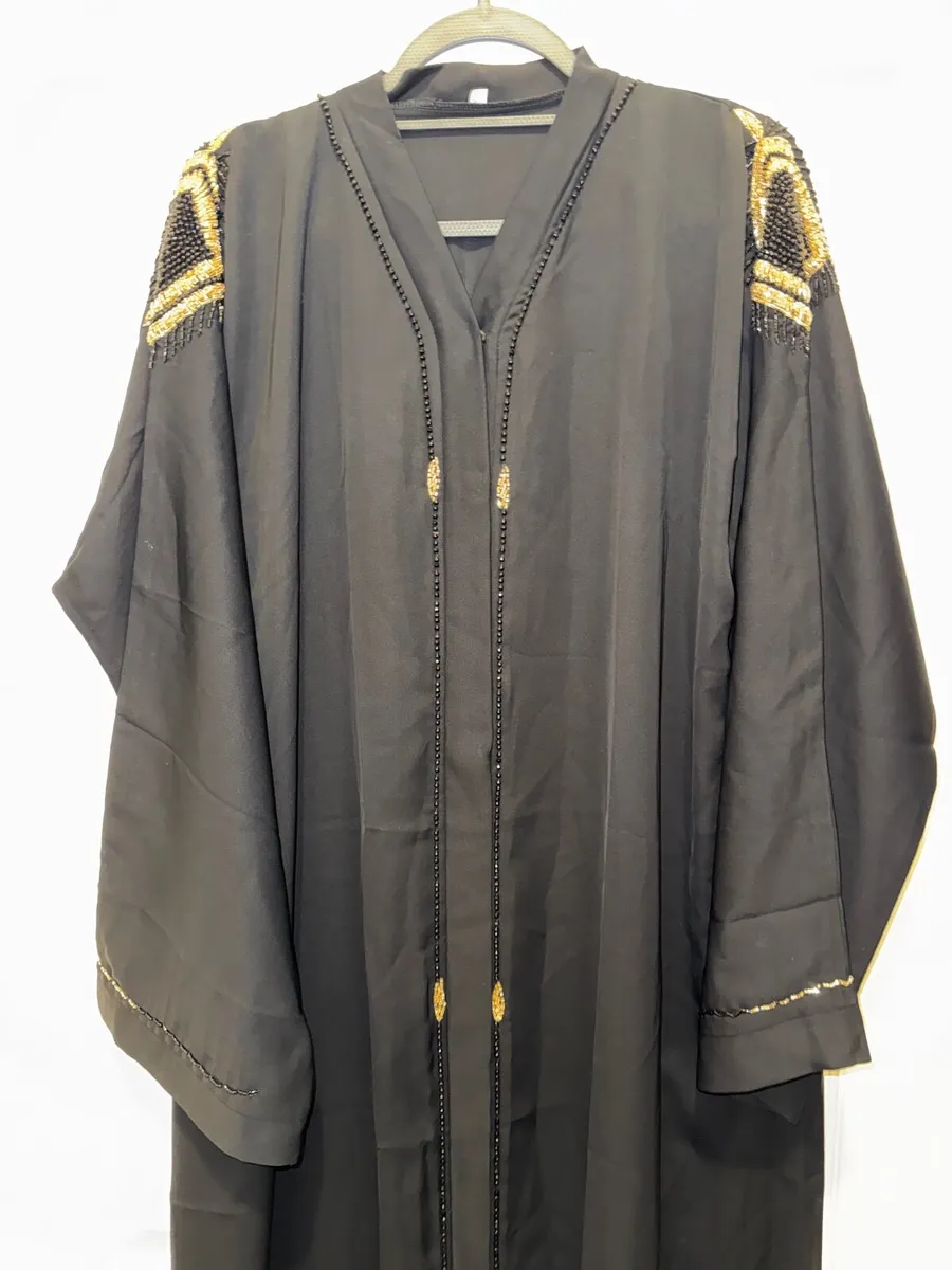 Elegant Abayas & Dress for Sale – Size 50–52 - Image 3