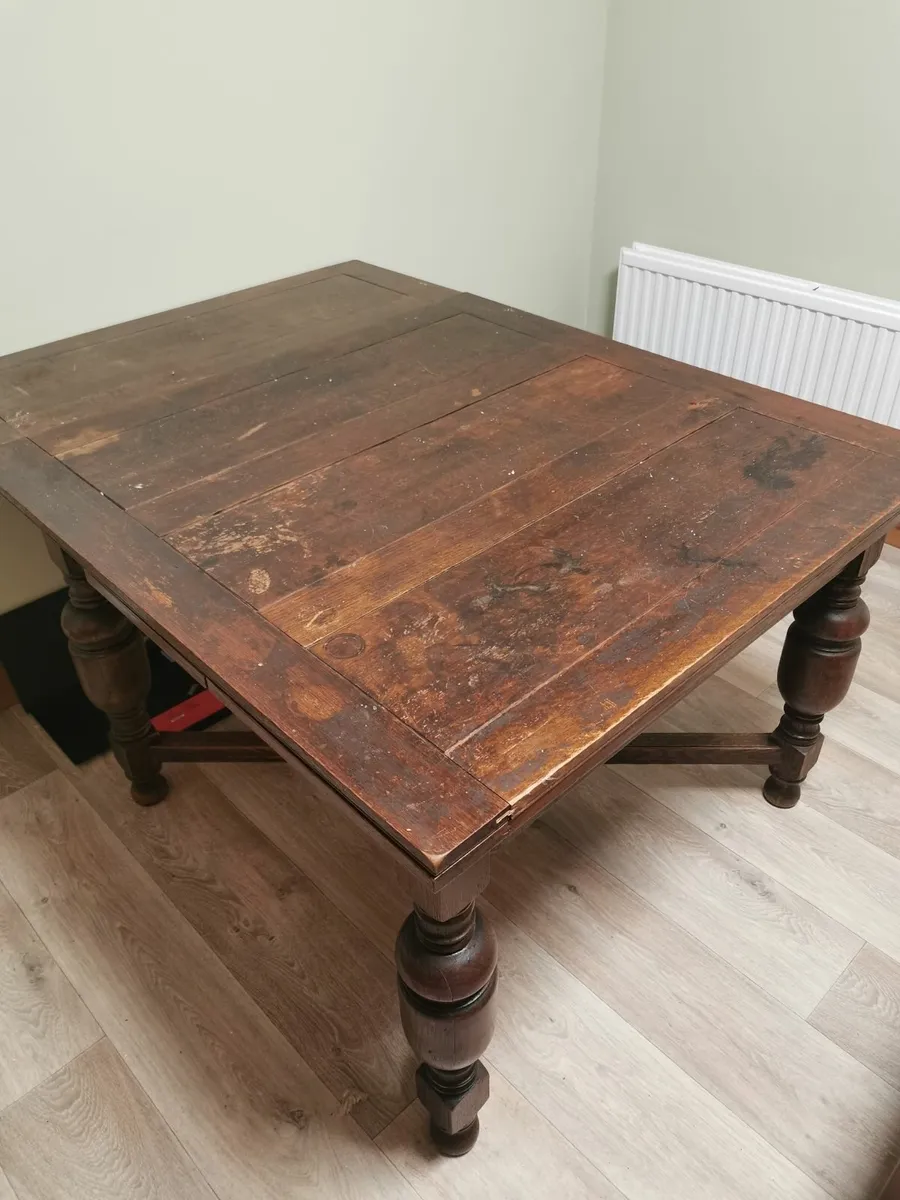 Extendable wooden dining table - Image 2