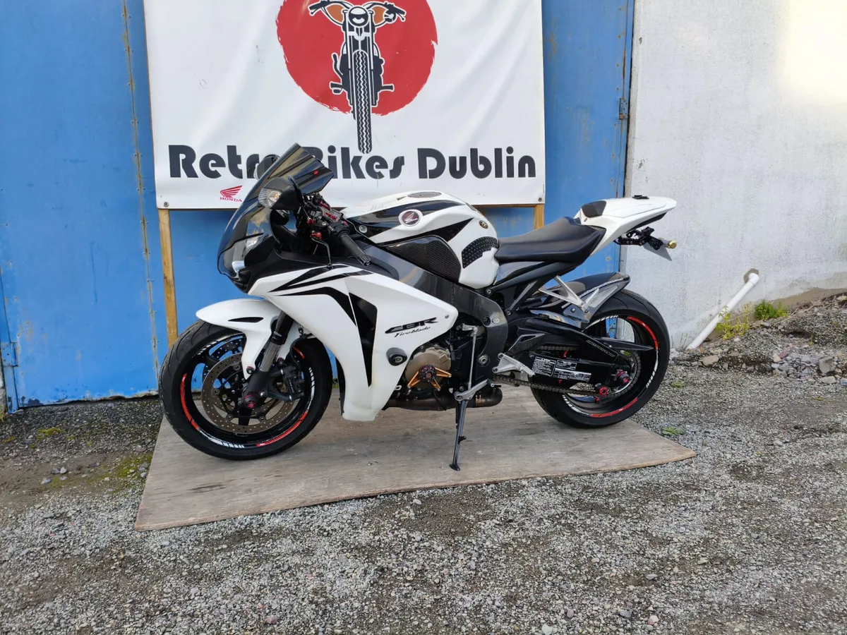 2008 Honda Fireblade CBR1000RR - Image 2