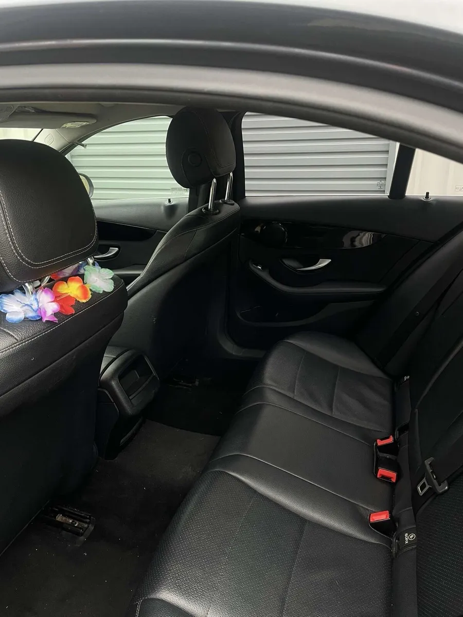 Mercedes Benz - Image 2