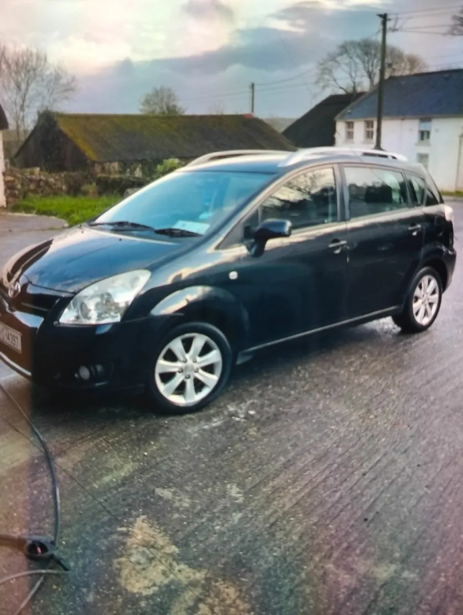 Toyota Corolla 2008 - Image 1