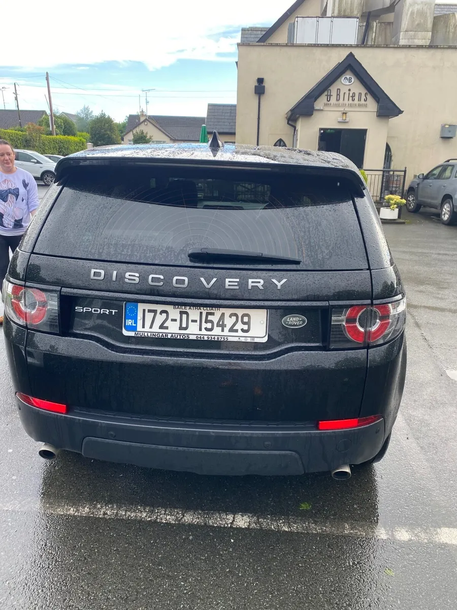Land Rover Discovery Sport 2017 - Image 2