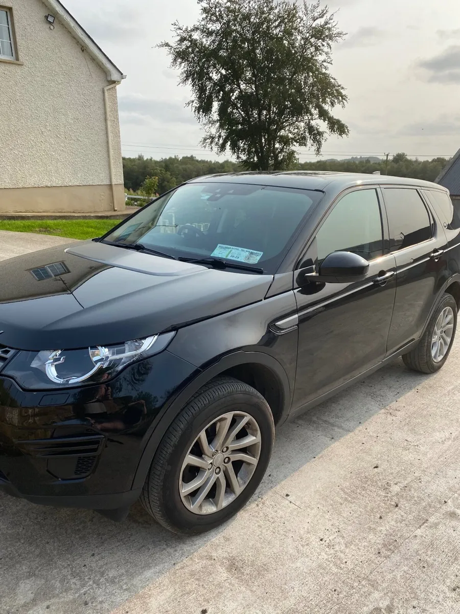 Land Rover Discovery Sport 2017 - Image 4