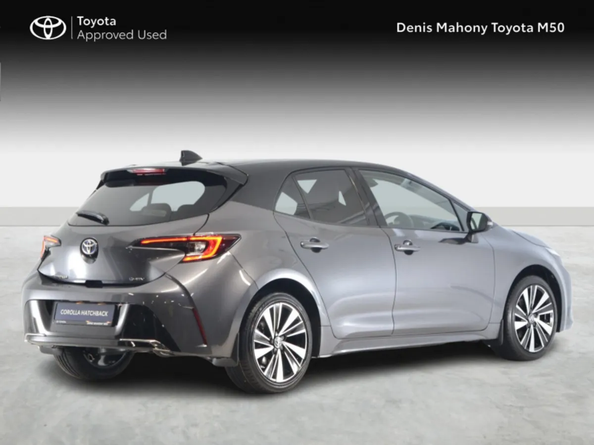 Toyota Corolla Hybrid Luna Sport - Image 2