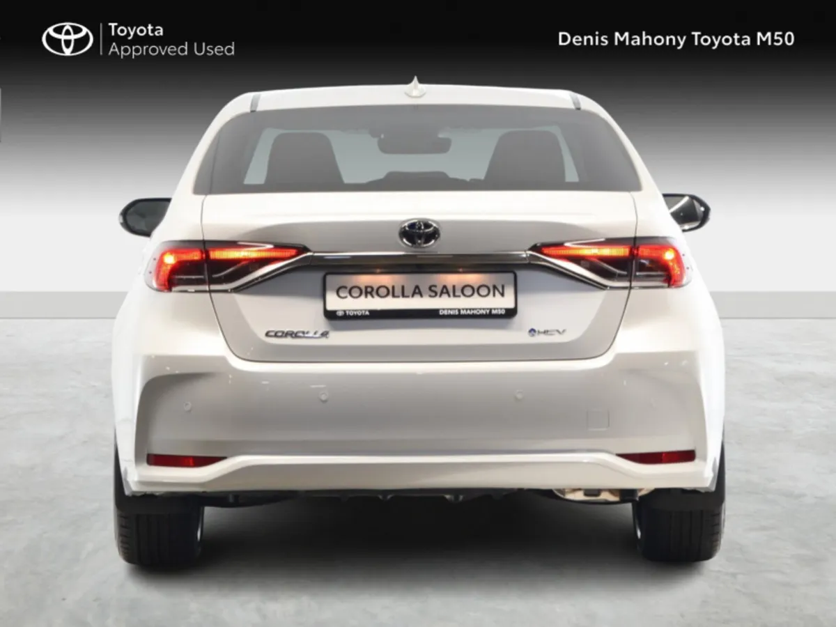 Toyota Corolla Hybrid Sol Auto - Image 4