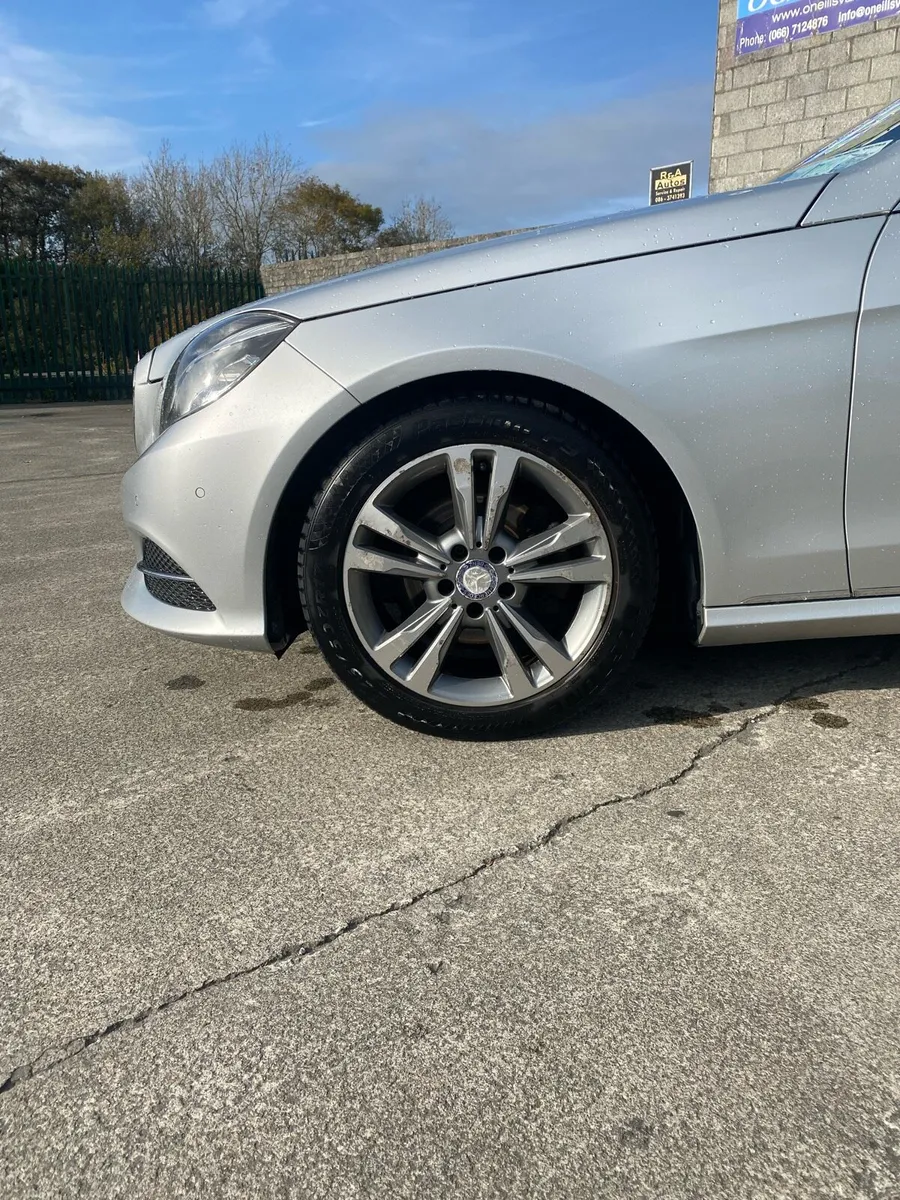 Mercedes E class 220 NCT 12/26 + Tax - Image 3
