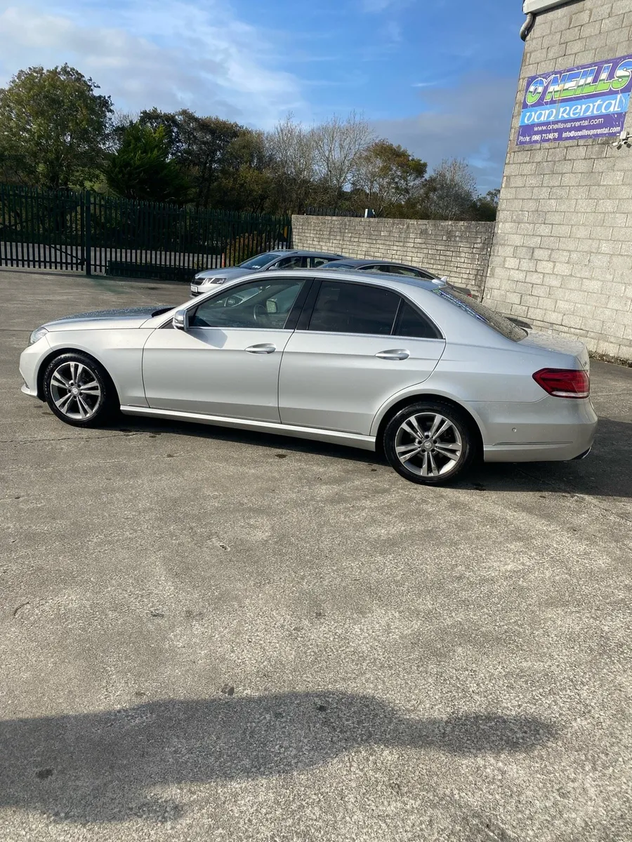 Mercedes E class 220 NCT 12/26 + Tax - Image 4