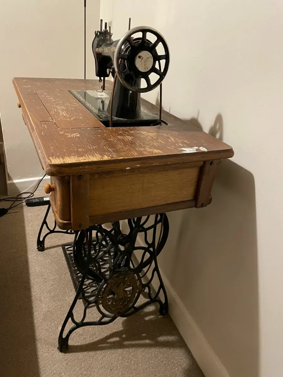 Antique Singer Sewing Machine - Image 2