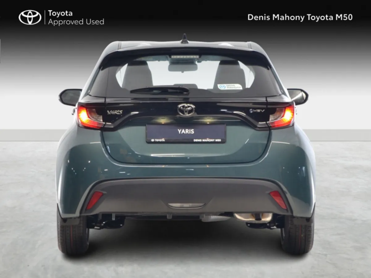 Toyota Yaris Hybrid Luna - Image 4