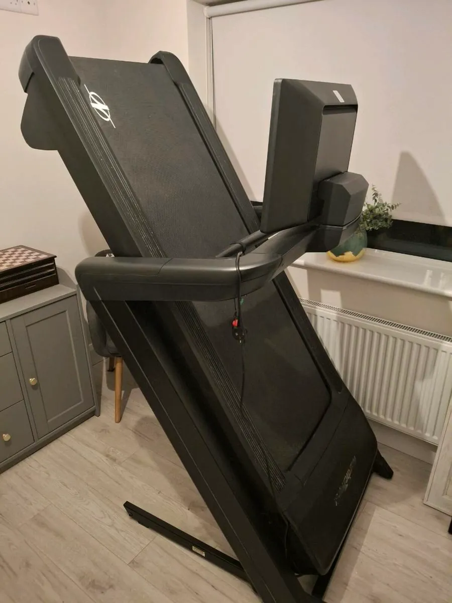 Running machine - Image 1