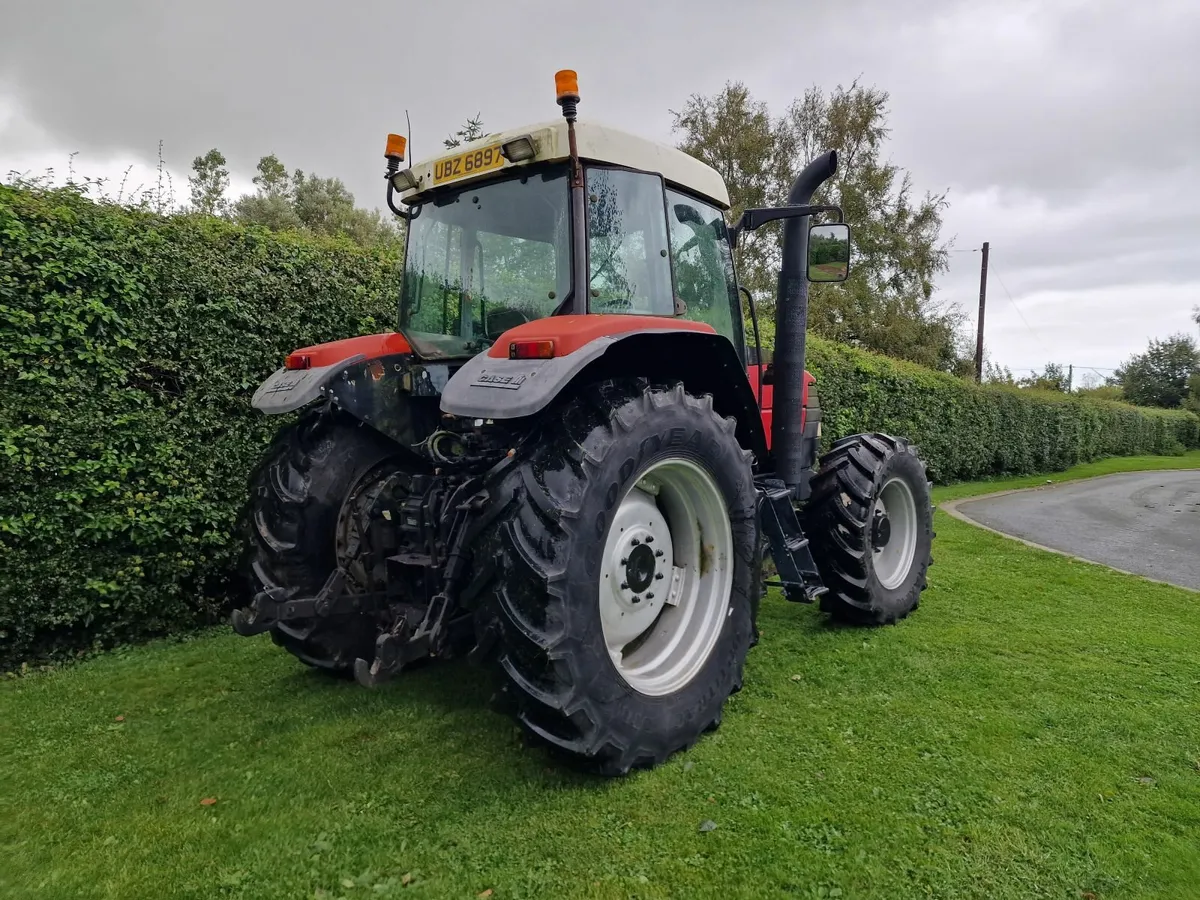 Case IH MX100 Tractor - Image 4