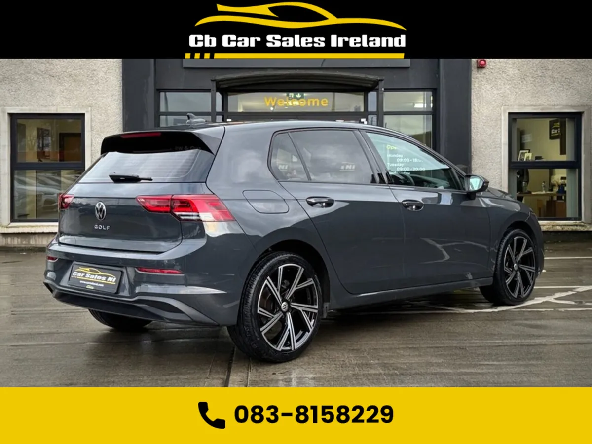 Volkswagen Golf 2.0 TDI Life Hatchback 5dr Diesel - Image 3