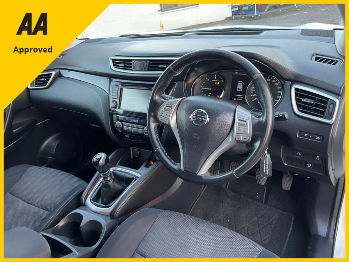 Nissan Qashqai 1.5 DSL SV CONNECT FREE DELIVERY - Image 3
