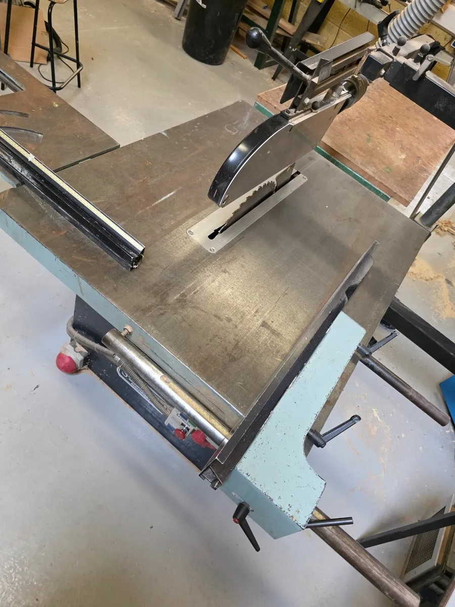 Table saw - Image 3