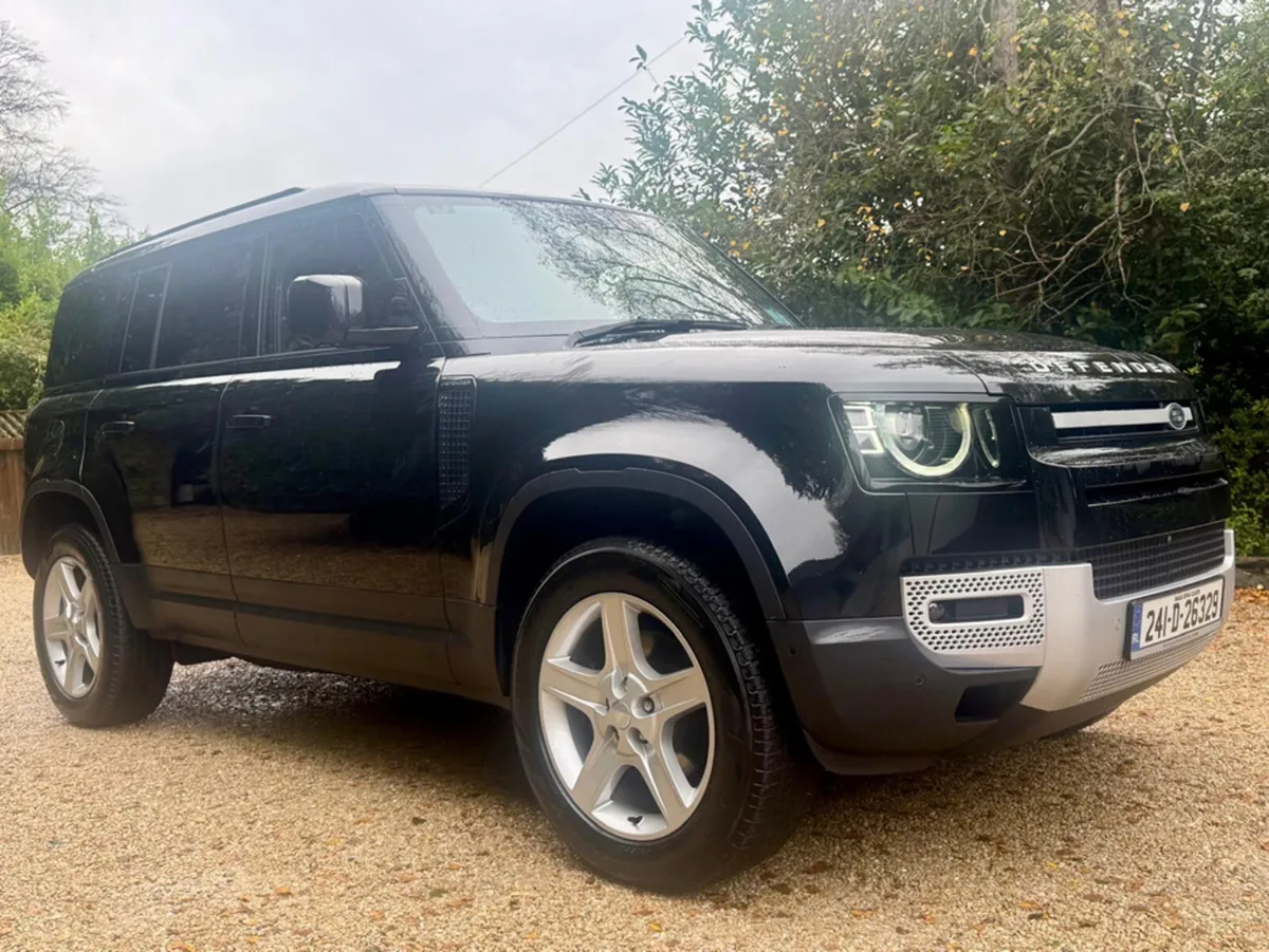 Land Rover Defender 110 3.0D SE 3 SEAT - Image 2