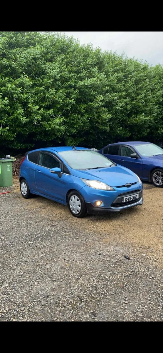 Ford fiesta - Image 3