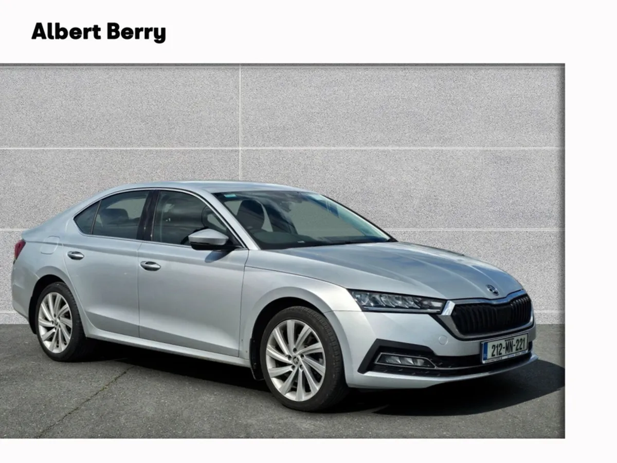 Skoda Octavia STYLE 1.4 TSI 204BHP IV 5DR AUTO - Image 1