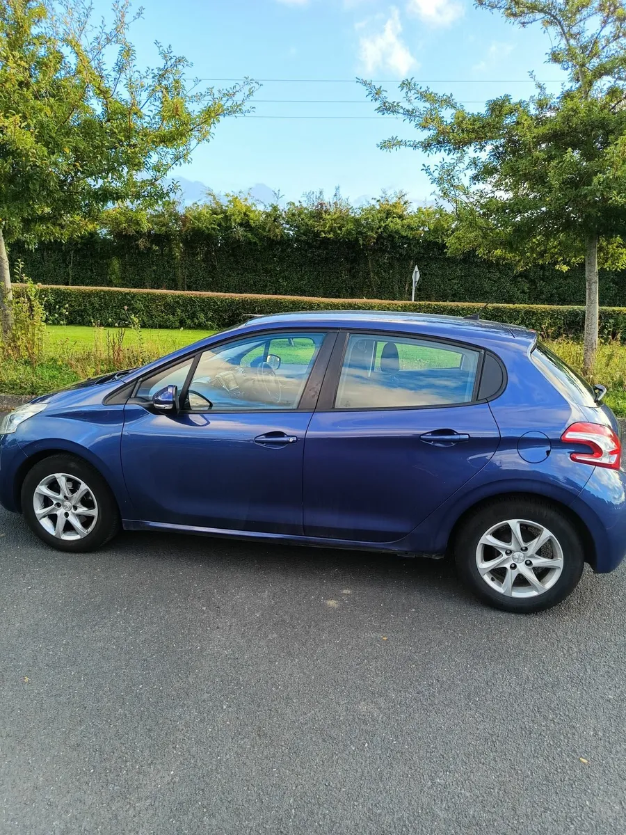 Peugeot 208 Diesel 2013 / 140 KMS - Image 3