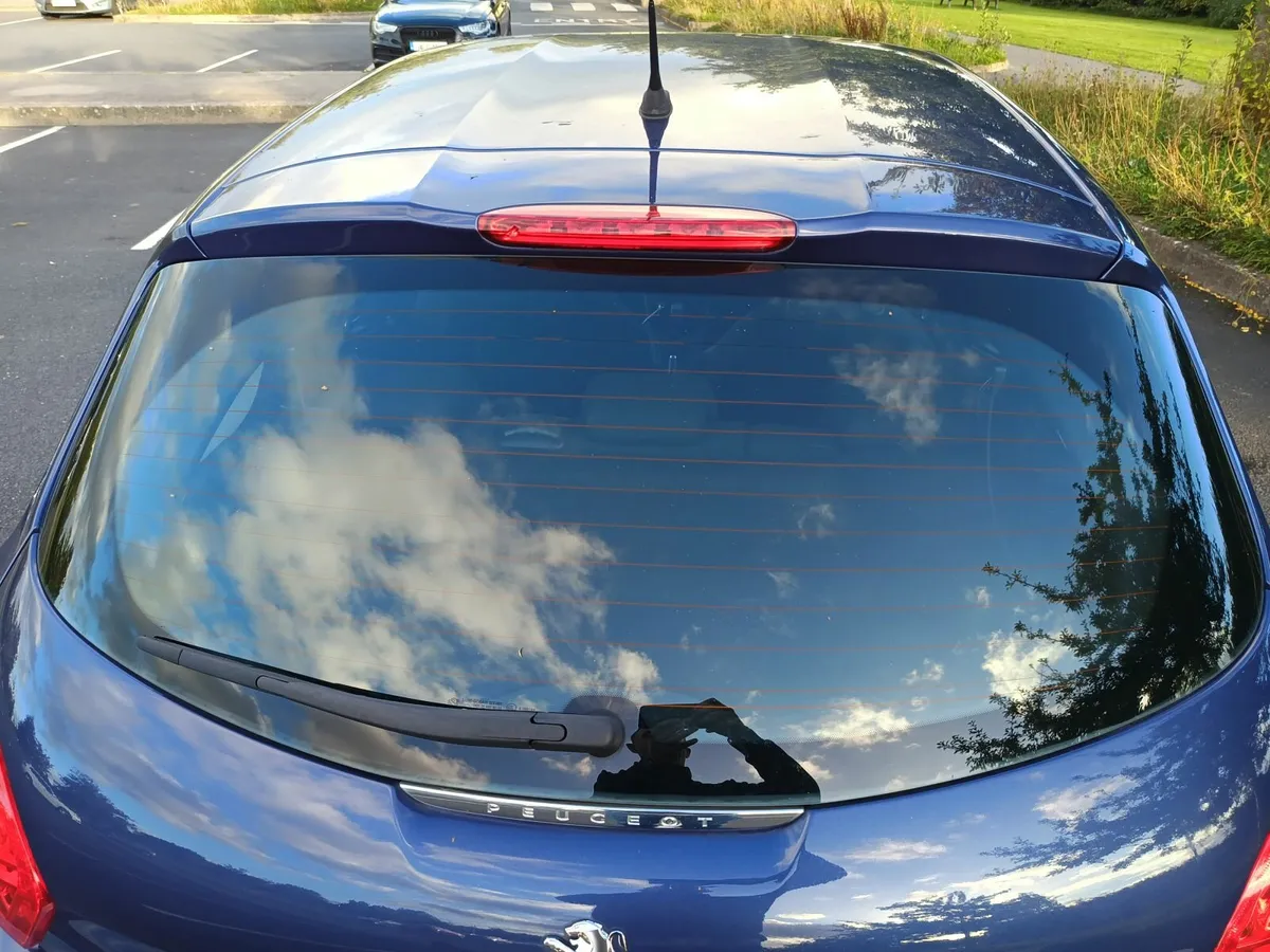 Peugeot 208 Diesel 2013 / 140 KMS - Image 4