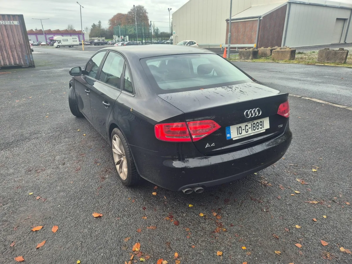 Audi A4 2010 - Image 2