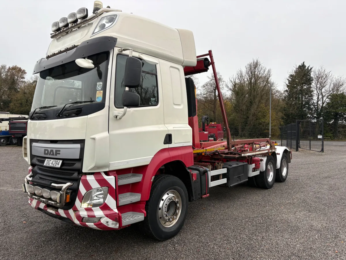 2014 DAF CF 510 6x4 Hyva Hookloader - Image 1