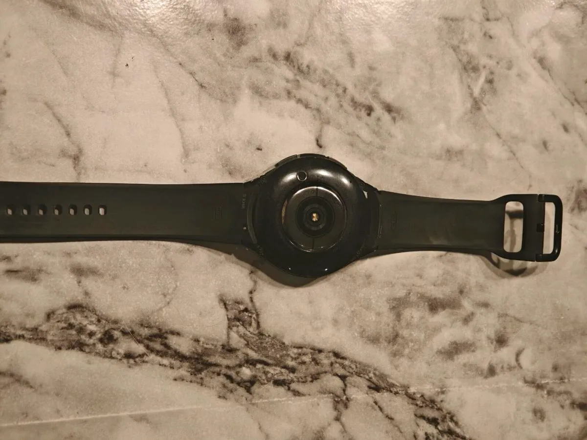 Samsung galaxy watch 6 , classic, 47mm - Image 3