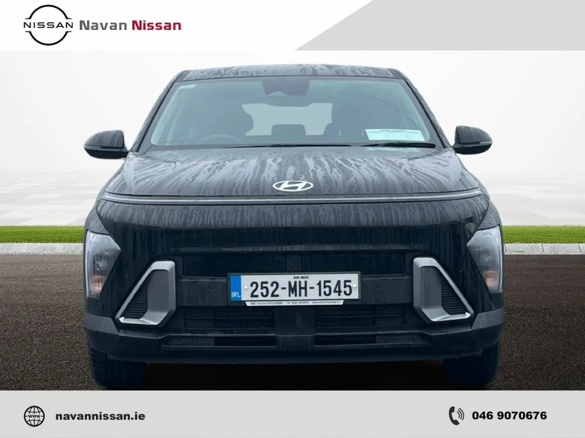 Hyundai KONA 1.6 HYBRID Signature Auto *PRE REG* - Image 3