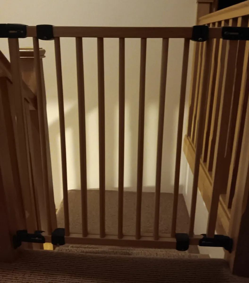 Baby stair gate - Image 1
