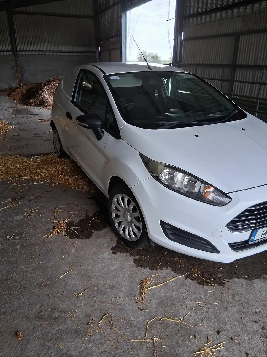 Ford Fiesta 2014 - Image 1