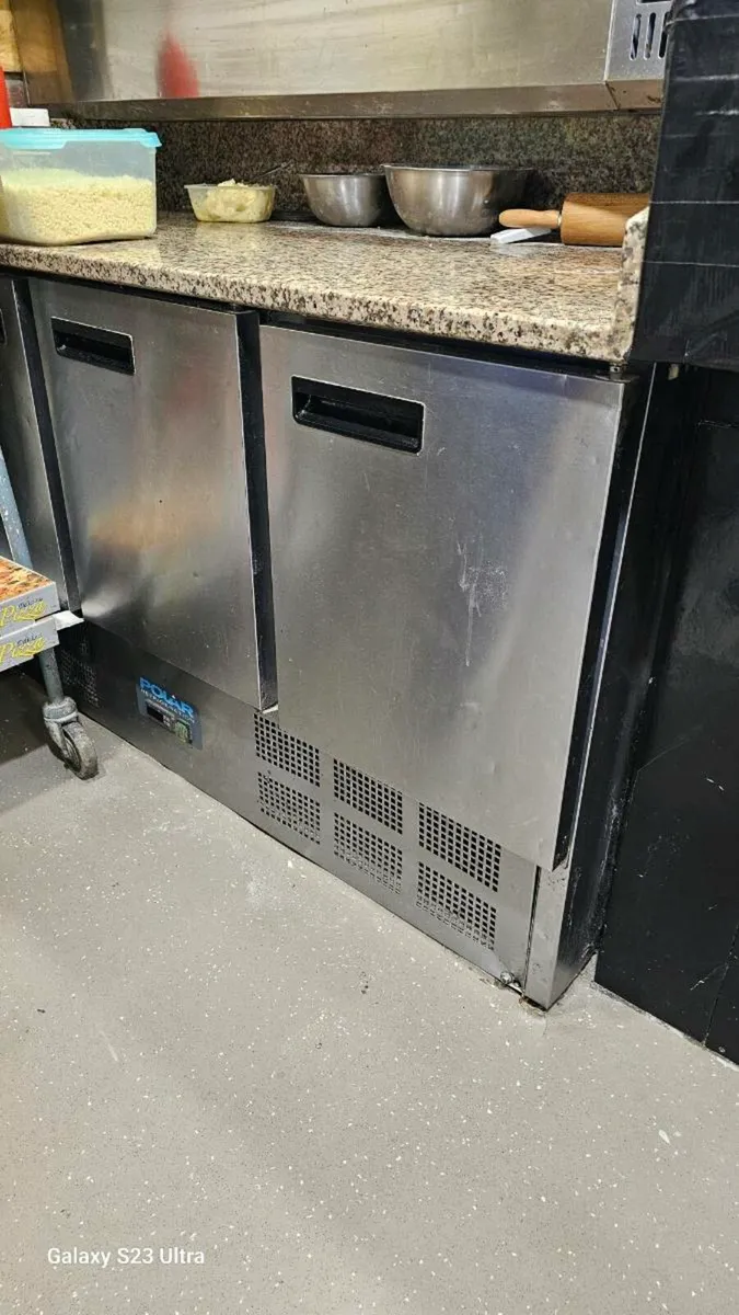 Takeaway equipment very good condition - Image 4