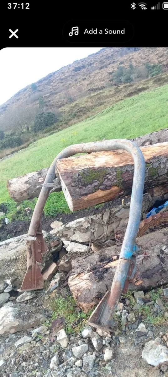 Digger buckets &Roll bar for 9 ton barford dumper - Image 1