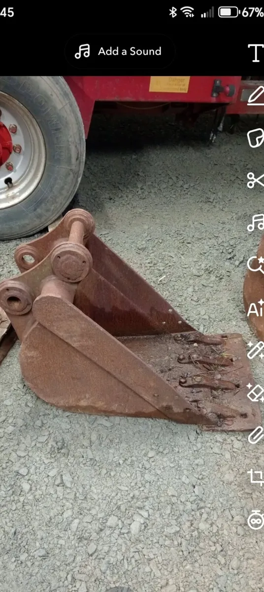 Digger buckets &Roll bar for 9 ton barford dumper - Image 2