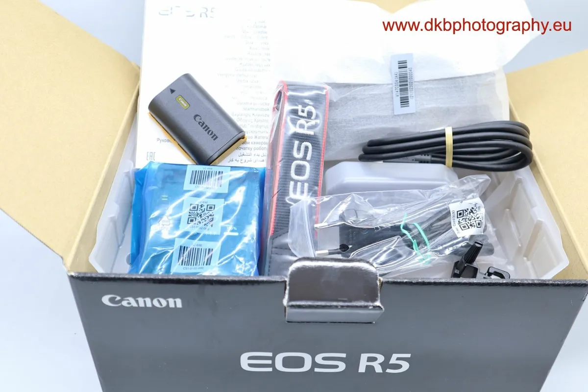 CANON EOS R5 MIRRORLESS CAMERA #0581 - Image 2