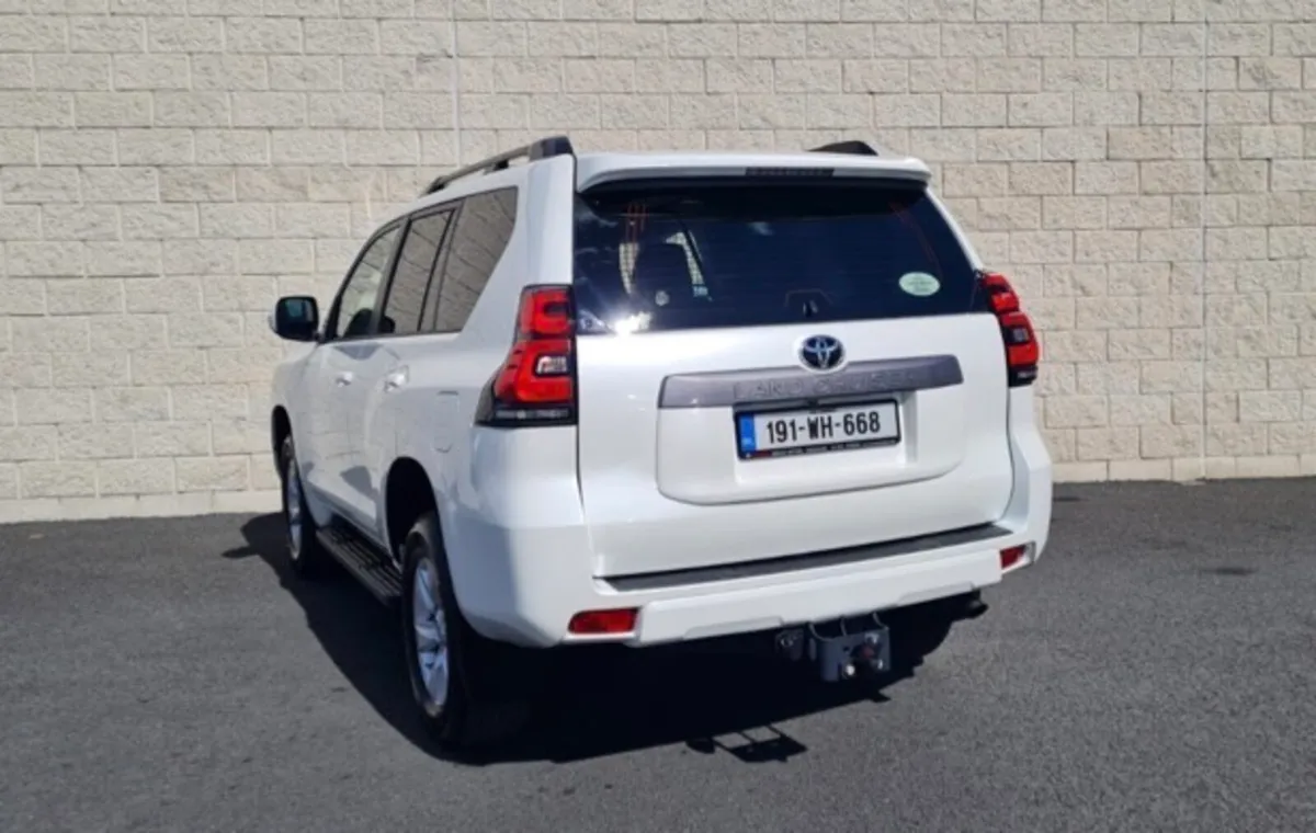 Toyota landcruiser - Image 3