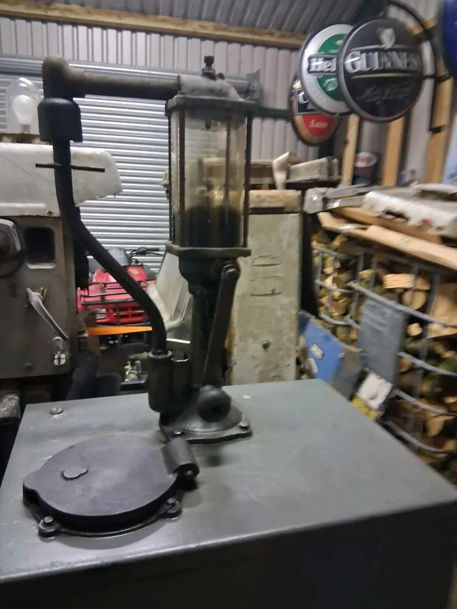 Vintage oil Dispenser - Image 2