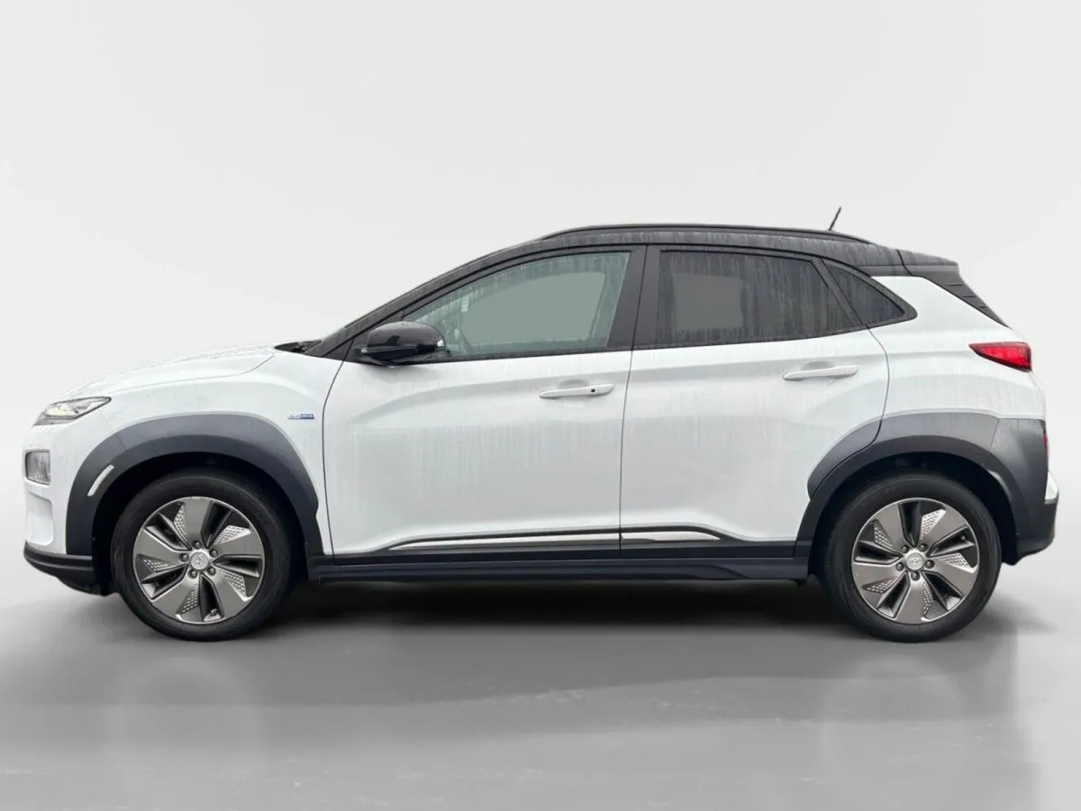 Hyundai KONA Kona EV Premium 64kWh 2 Tone - Image 2