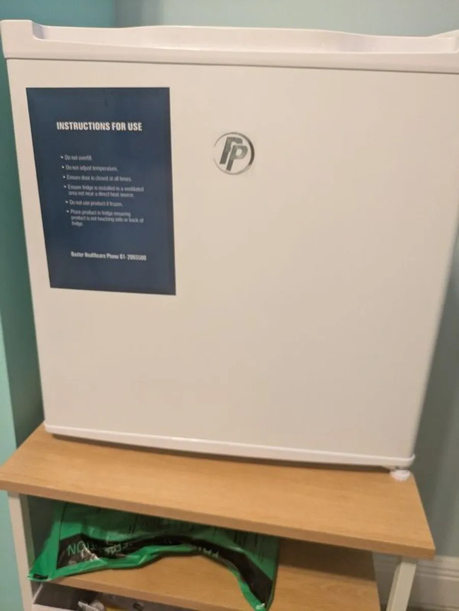 Tabletop fridge/freezer - Image 2