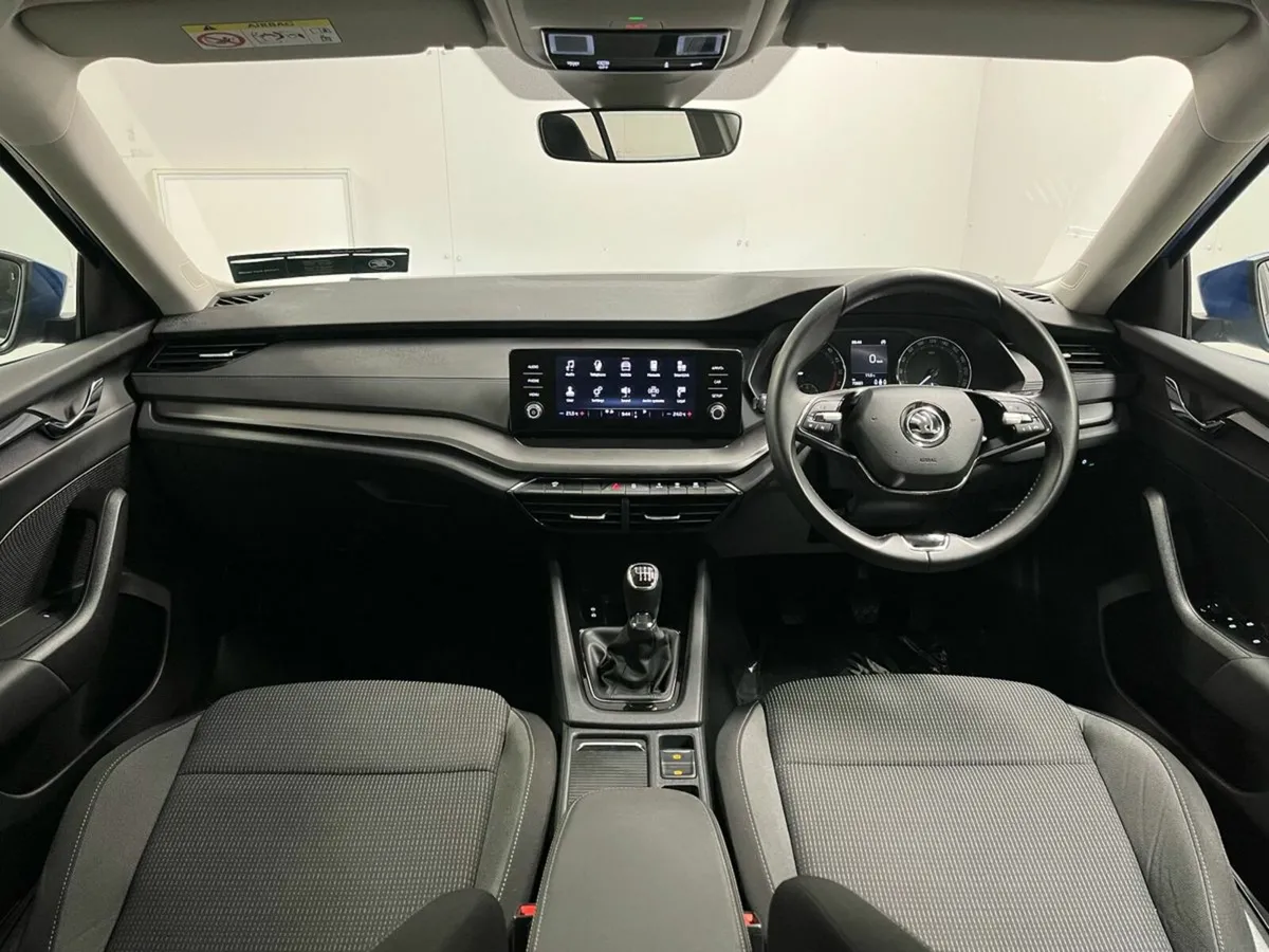 Skoda Octavia Ambition 2.0TDI 115BHP - Reversing C - Image 4