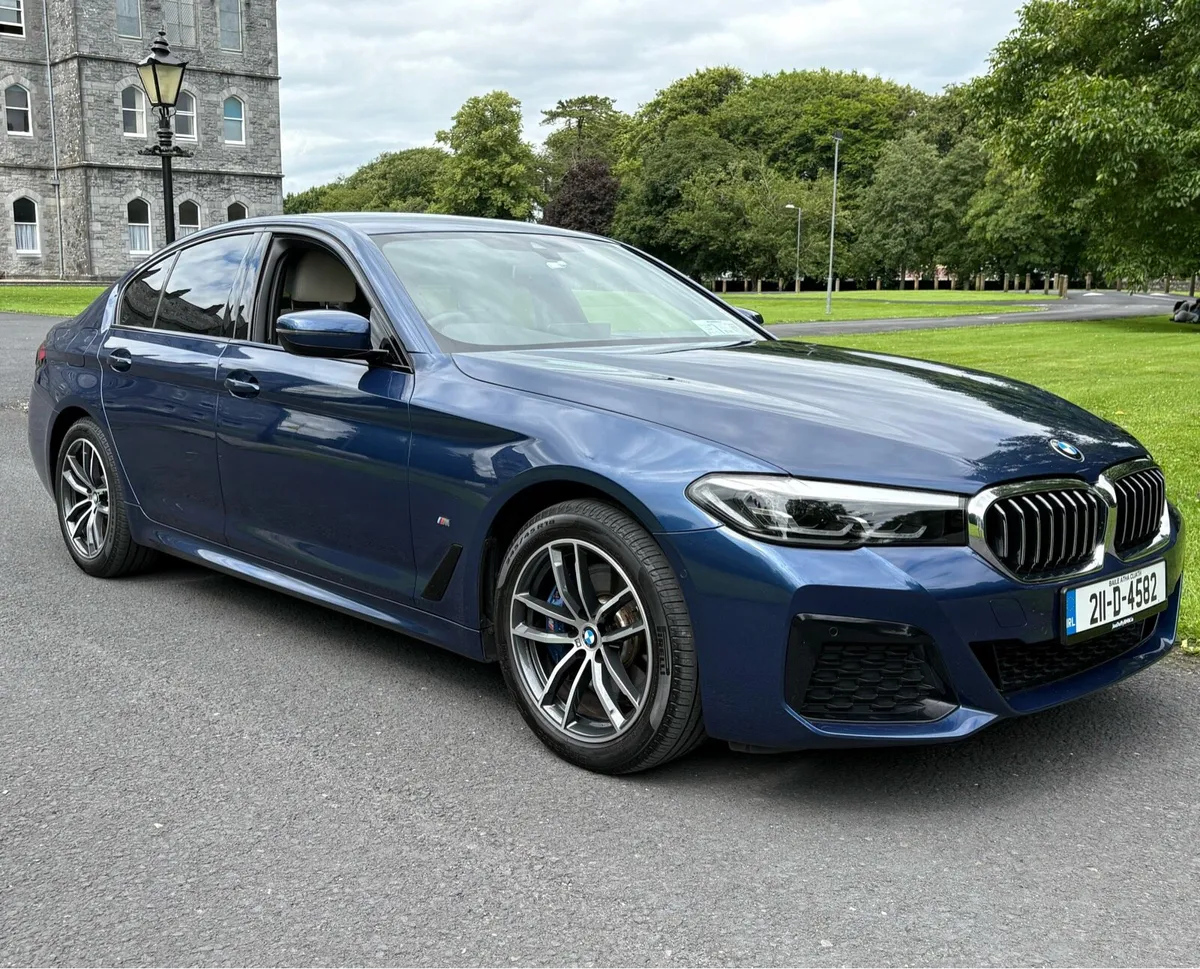 BMW 5-Series 530e M Sport Saloon - Image 2