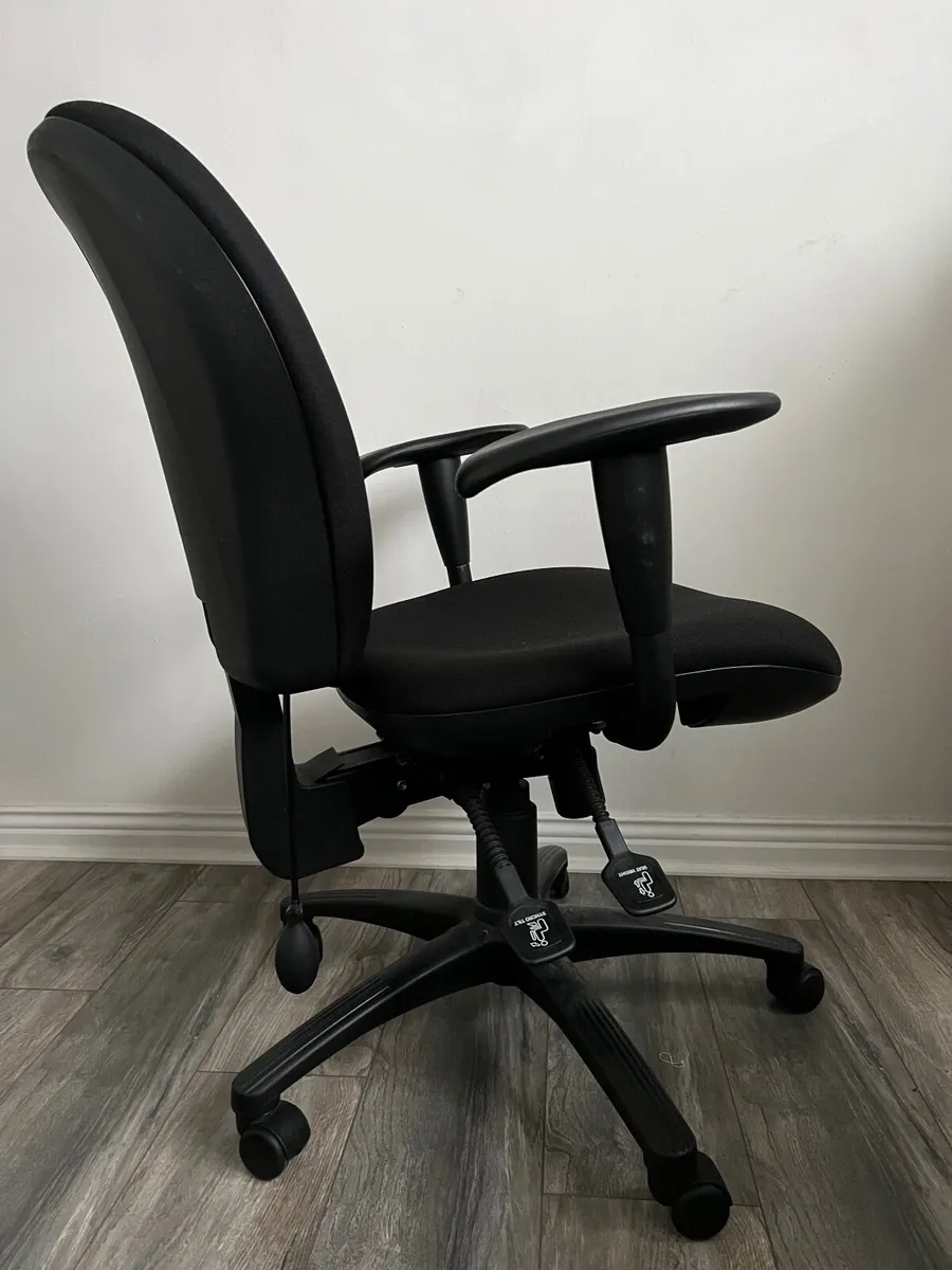 Arista Ergonomic Maxi High Back Operator Chair - Image 1
