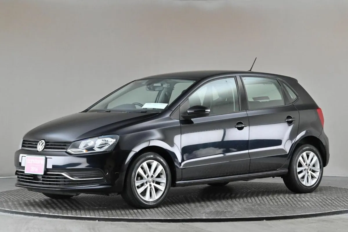 Volkswagen Polo 1.2 TSI DSG TRENDLINE **REVERSE CA - Image 4
