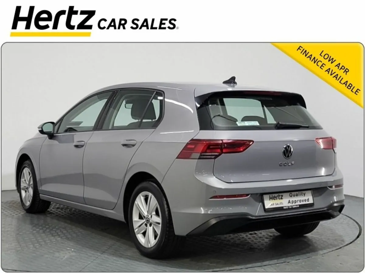 Volkswagen Golf LIFE 110HP 1.0 TSI Petrol Manual - Image 4