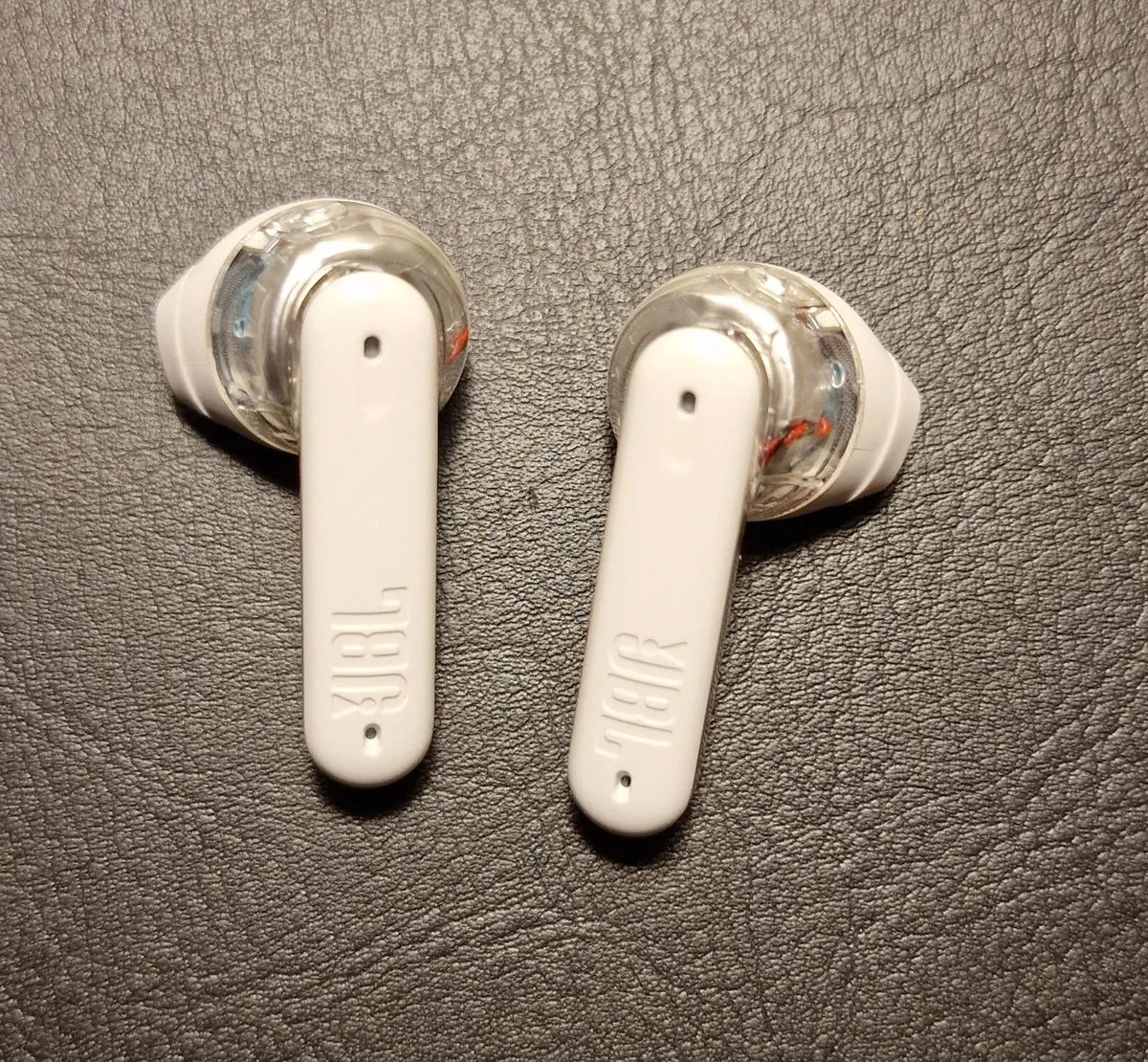 JBL earbuds - Image 2