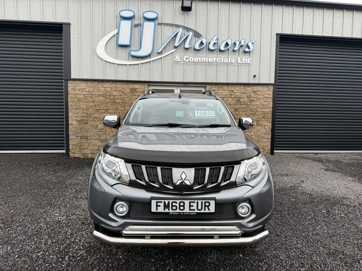 19 MITSUBISHI 2,4D-ID BARBARIAN AUTO 71K LIKE NEW - Image 2