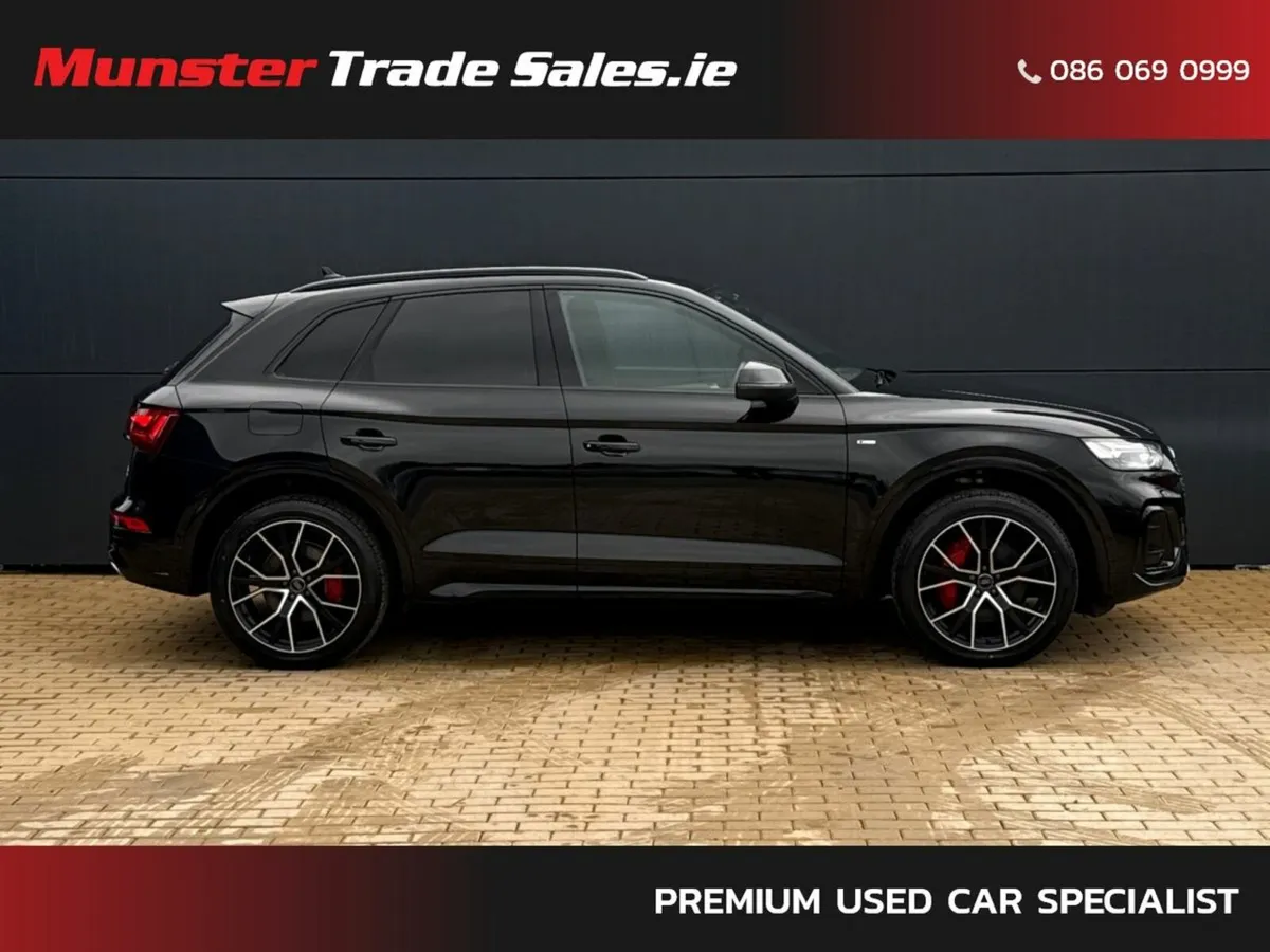 Audi Q5 S Line  50 TFSI E Competition - Image 3